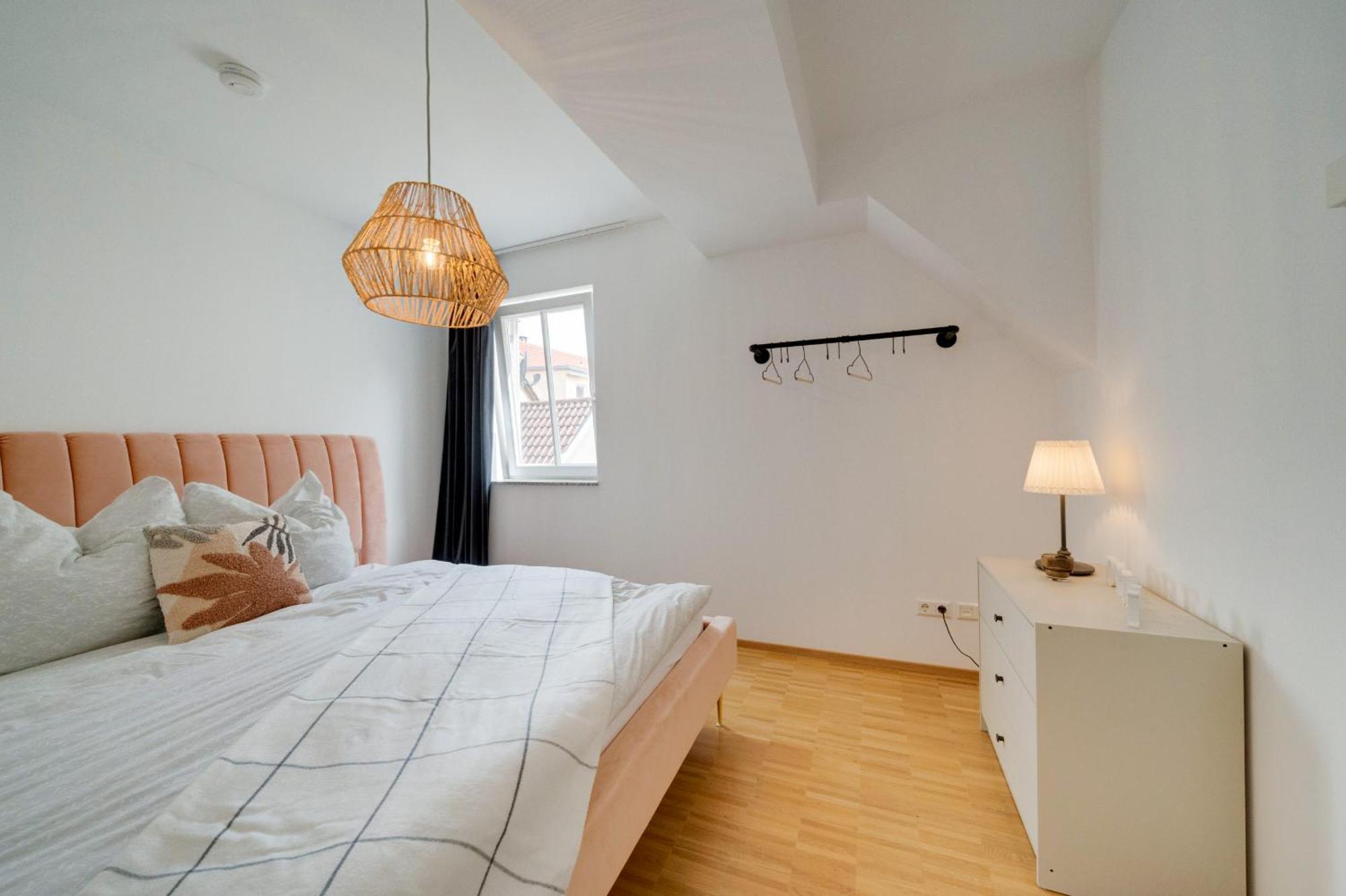 Altstadt Apartment 2 Zimmer Am Weibermarkt Reutlingen Eksteriør bilde